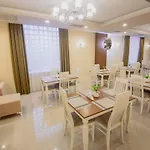 Christi's Borova ホテル