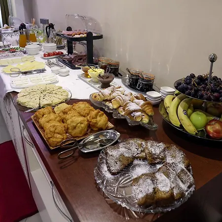 Отель Christi's Borova 4*