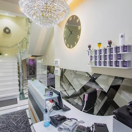 Christi's Borova 4* Korce
