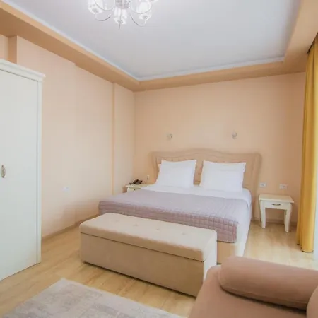 Christi's Borova 4* Korce