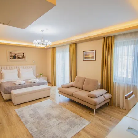 Christi's Borova 4* Корча
