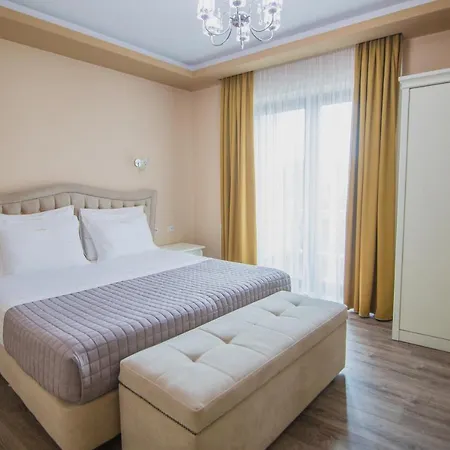 Christi's Borova Hotel Korce