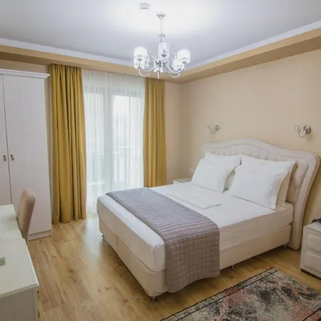 Hotell Christi's Borova 4*