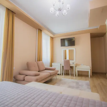 Christi's Borova Hotell