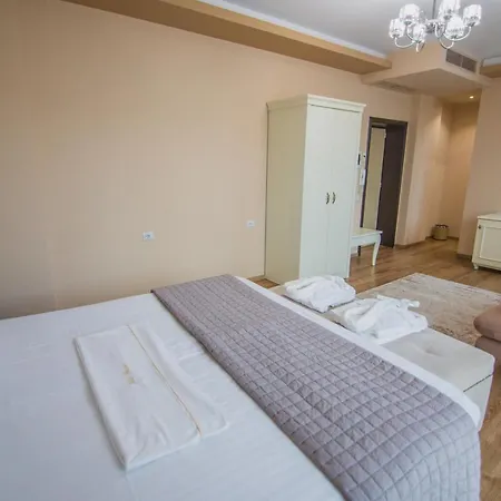 Hotel Christi's Borova