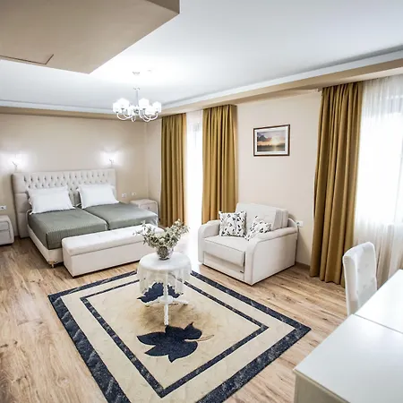 Christi's Borova Korça