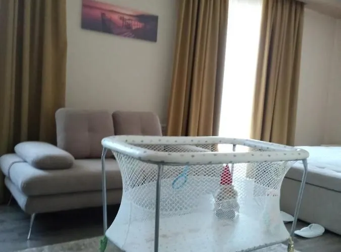 Christi's Borova Ξενοδοχείο 4*