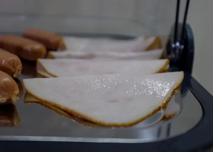 Ξενοδοχείο Christi's Borova 4*