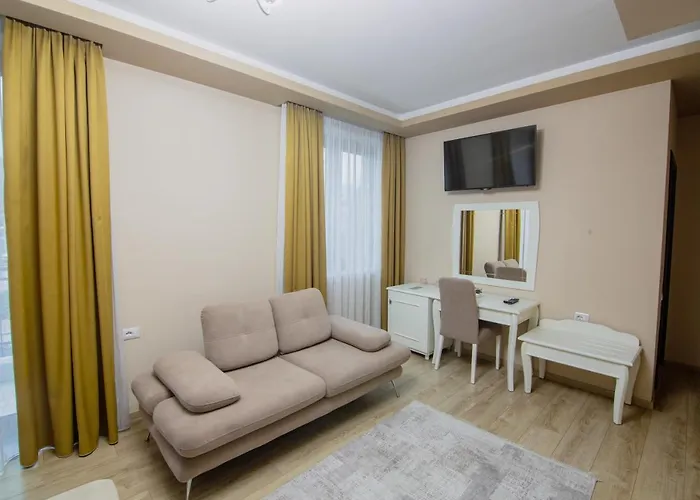 Christi's Borova 4* Korce