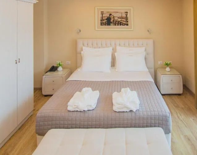 Christi's Borova Hotel