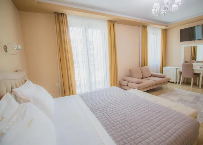 Hotel Christi's Borova 4*