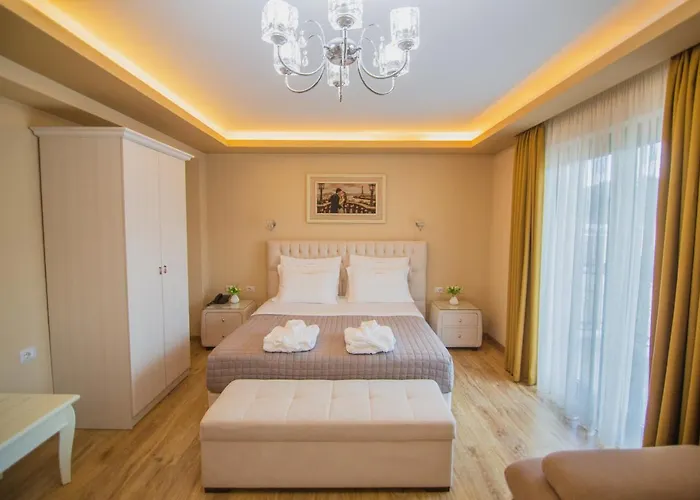 Christi's Borova Hotel Korce