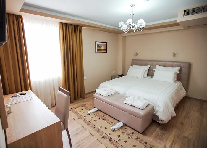 Christi's Borova Hotel