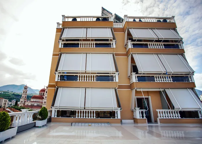 Hotel Christi's Borova 4*